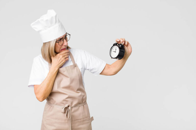 Lightweight Cookware for Elderly (12 Best Options)