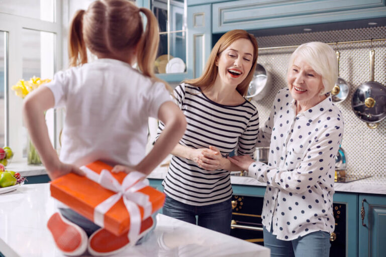 6 Best Kitchen Timers for Elderly Graying With Grace