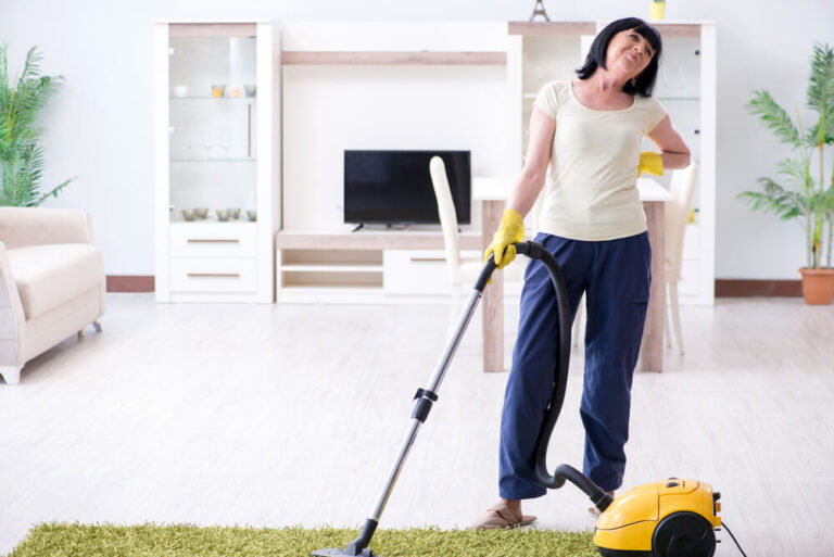 10 Best Lightweight Vacuum Cleaners for Elderly [2021 Update]