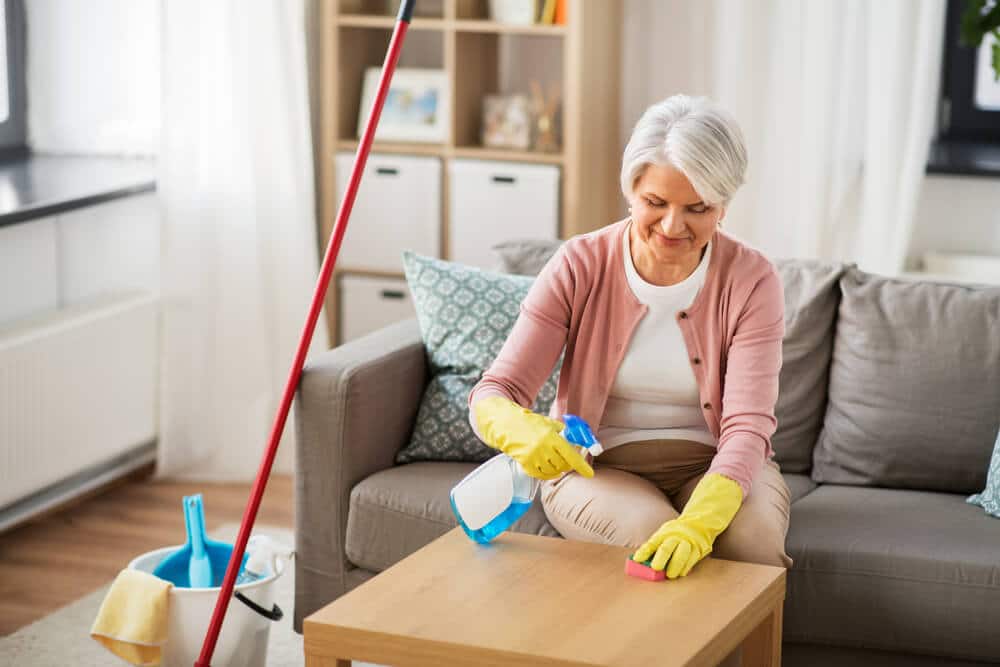 8 Helpful House Cleaning Tools For Seniors & the Elderly Graying With