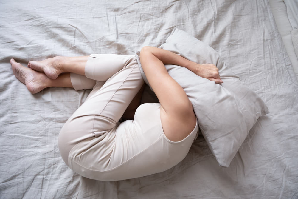 Best Bed Linen For Menopause Bedding to Cool Hot Flashes Graying