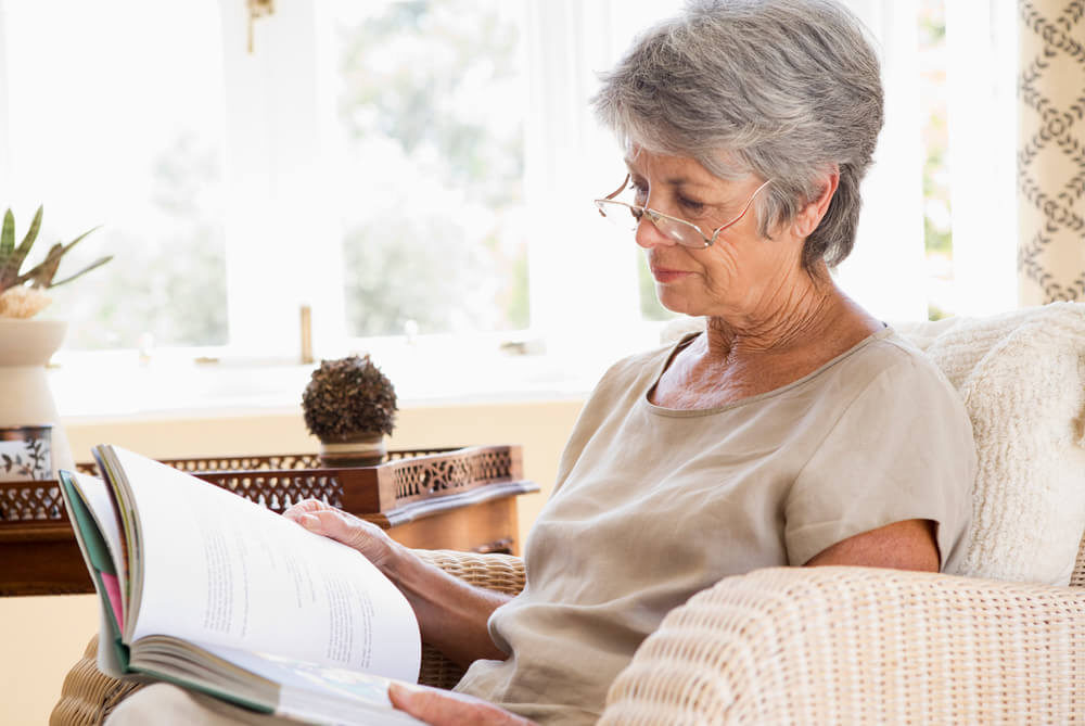 6 Stylish and Functional Beach Coverups for Older Ladies Graying