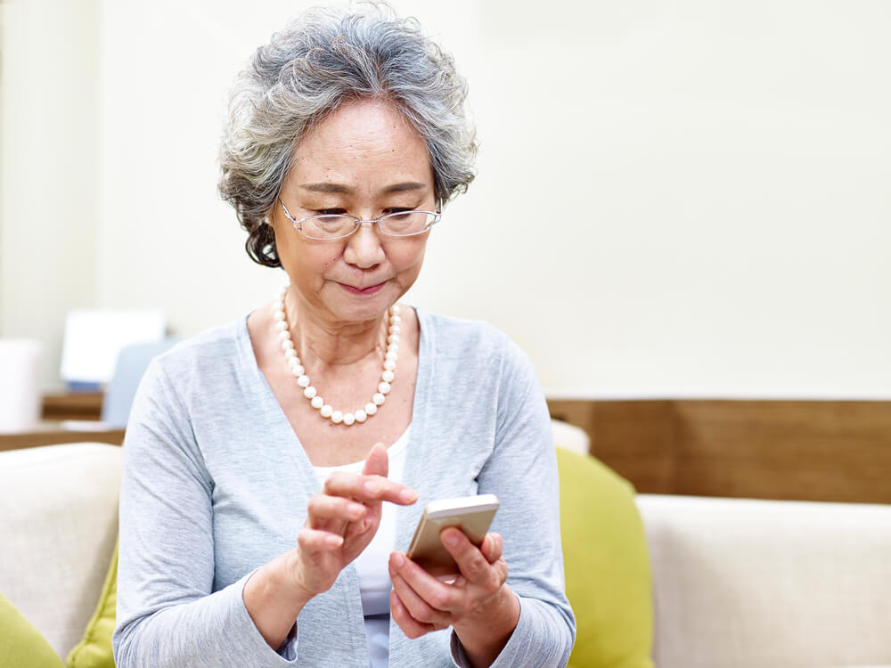 TopRated Safety Apps For Seniors (Tech to Keep Older Adults Safe)