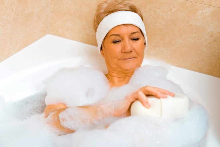 Best Back Scrubber Brush For Seniors & Elderly (Soft and Easy to Use)