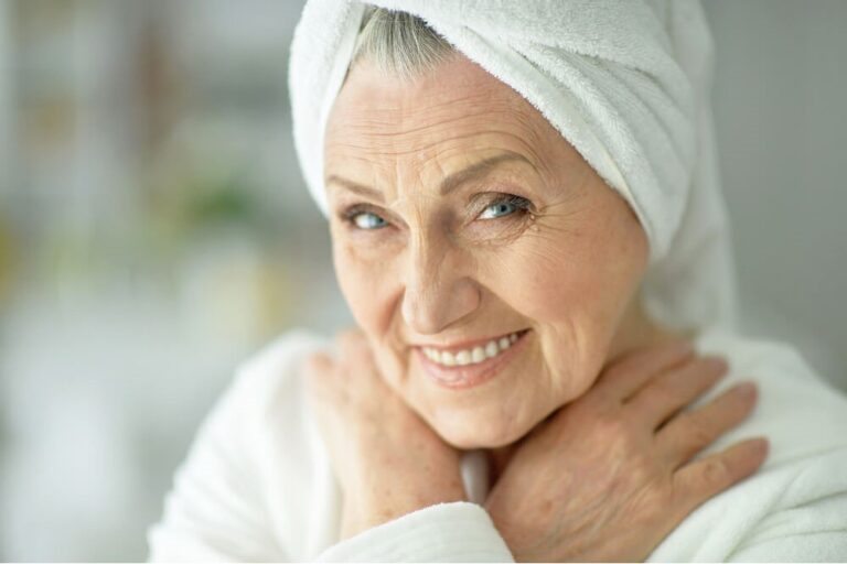 Why Do Elderly Stop Bathing? 12 Surprising Reasons (& How to Help