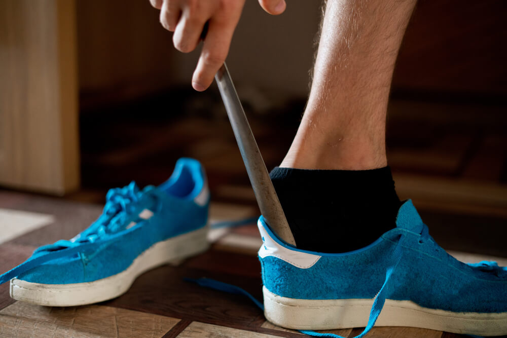 How Do You Put on Shoes for Arthritis?