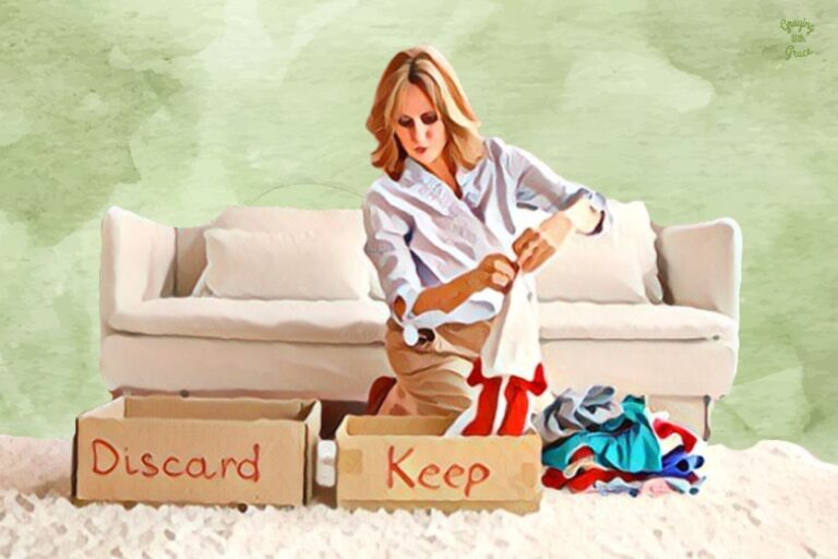 8 Helpful House Cleaning Tools For Seniors & the Elderly Graying With