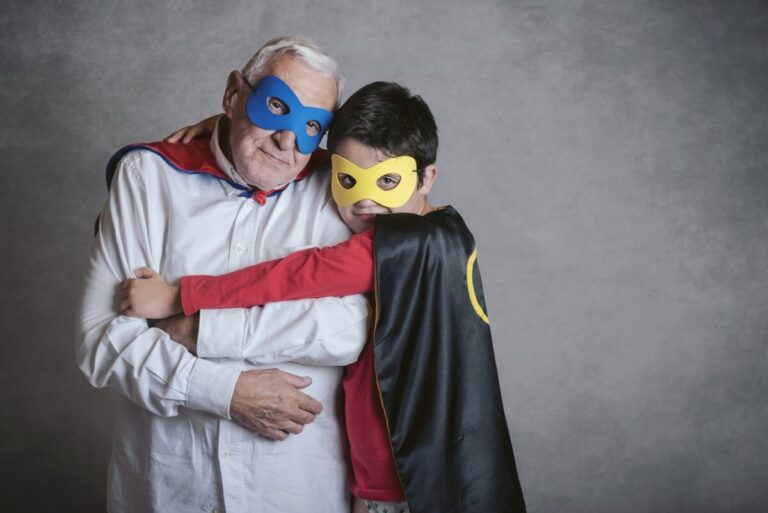 152 Creative and Comfortable Costume Ideas for Seniors’ Halloween Fun