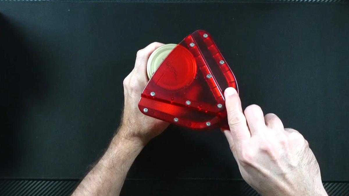 screenshot from hands on demo of Uinxan Uinxan Jar Opener for Weak Hand & Seniors with Arthritis,Easy Twist Off Bottle Caps,Patent | Unique Kitchen Gadgets, Christmas Gifts for Elderly/Women/Men (Red)