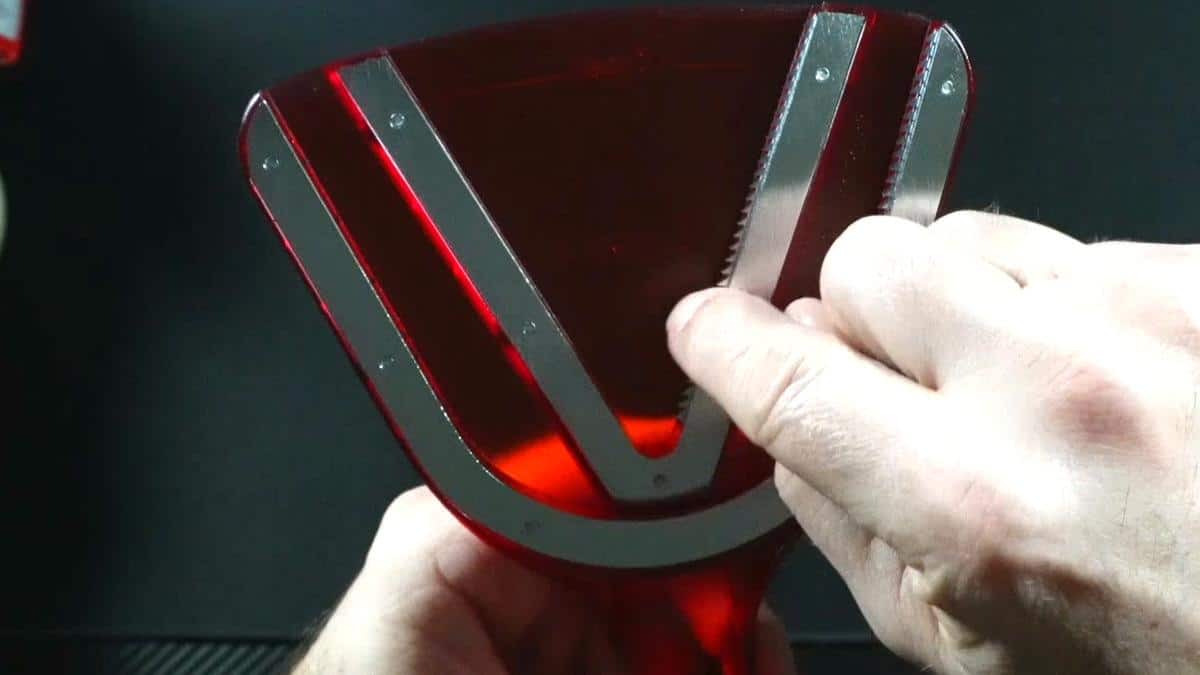 screenshot from hands on demo of Uinxan Uinxan Jar Opener for Weak Hand & Seniors with Arthritis,Easy Twist Off Bottle Caps,Patent | Unique Kitchen Gadgets, Christmas Gifts for Elderly/Women/Men (Red)
