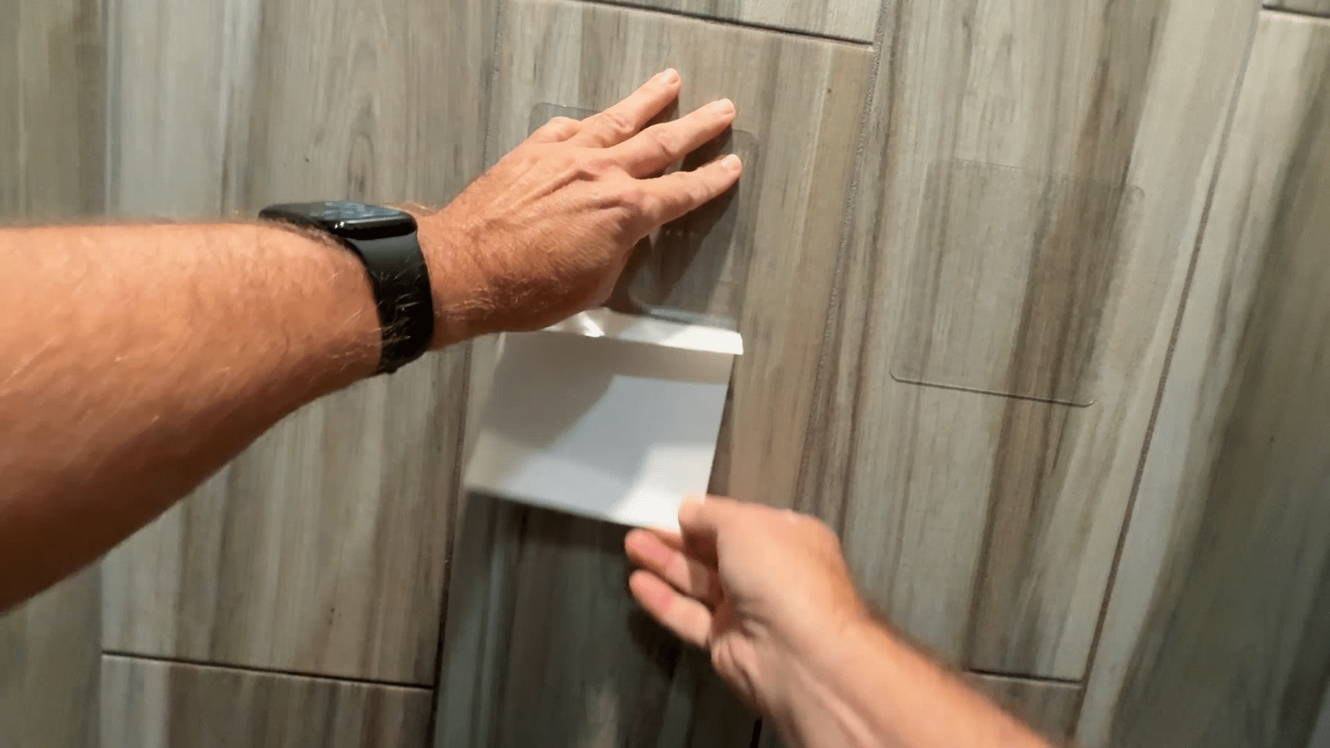 Suction Grab Bars for Elderly Shower Safety: A Renter-Friendly Option