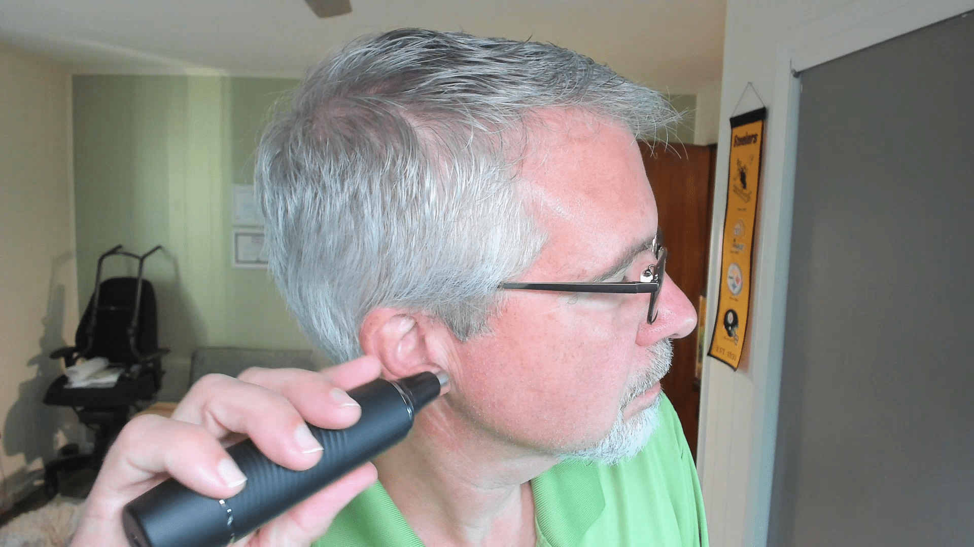 Best Nose Hair Trimmer for Men Over 60: Painless, Waterproof Pick
