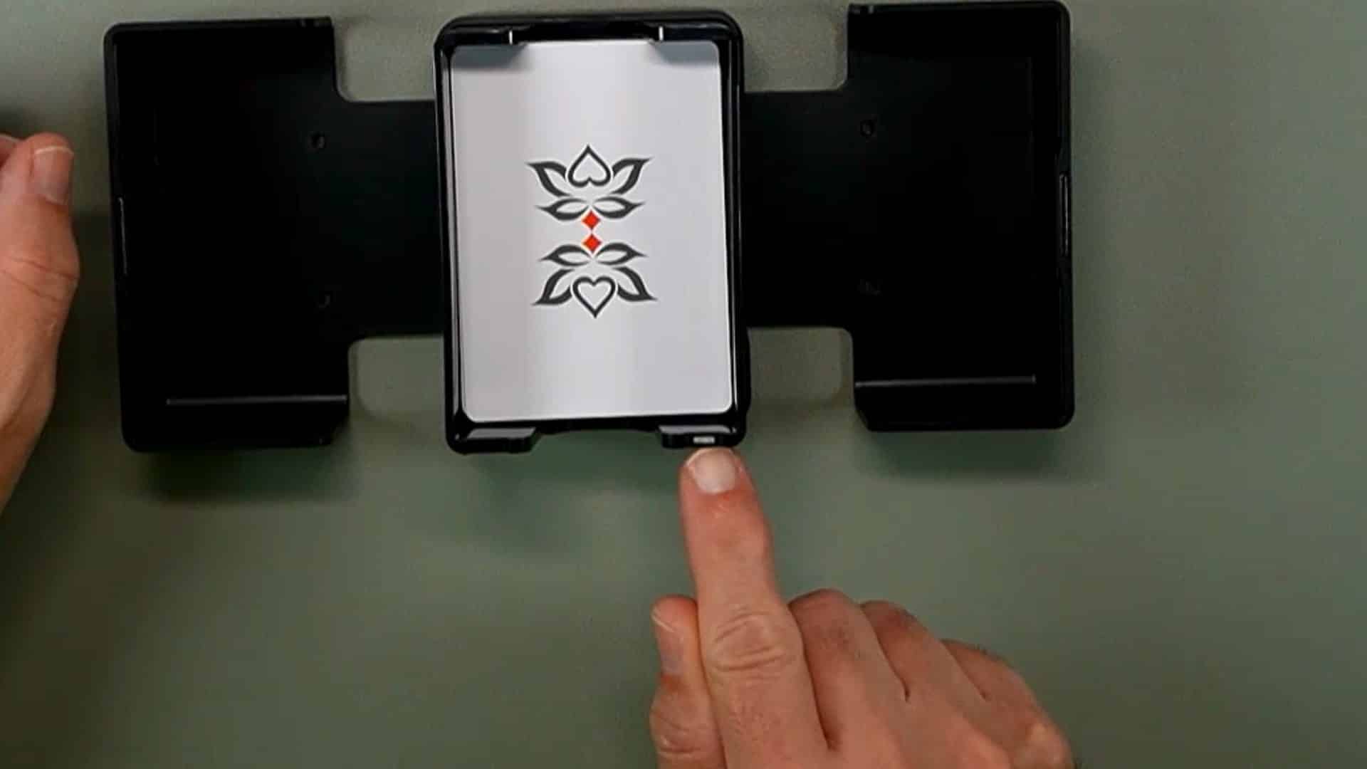Lotus Card Shuffler V2